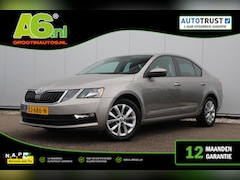 Skoda Octavia - 1.0 TSI Greentech Ambition Business Trekhaak 16 inch Navigatie Carplay Android Climate & C