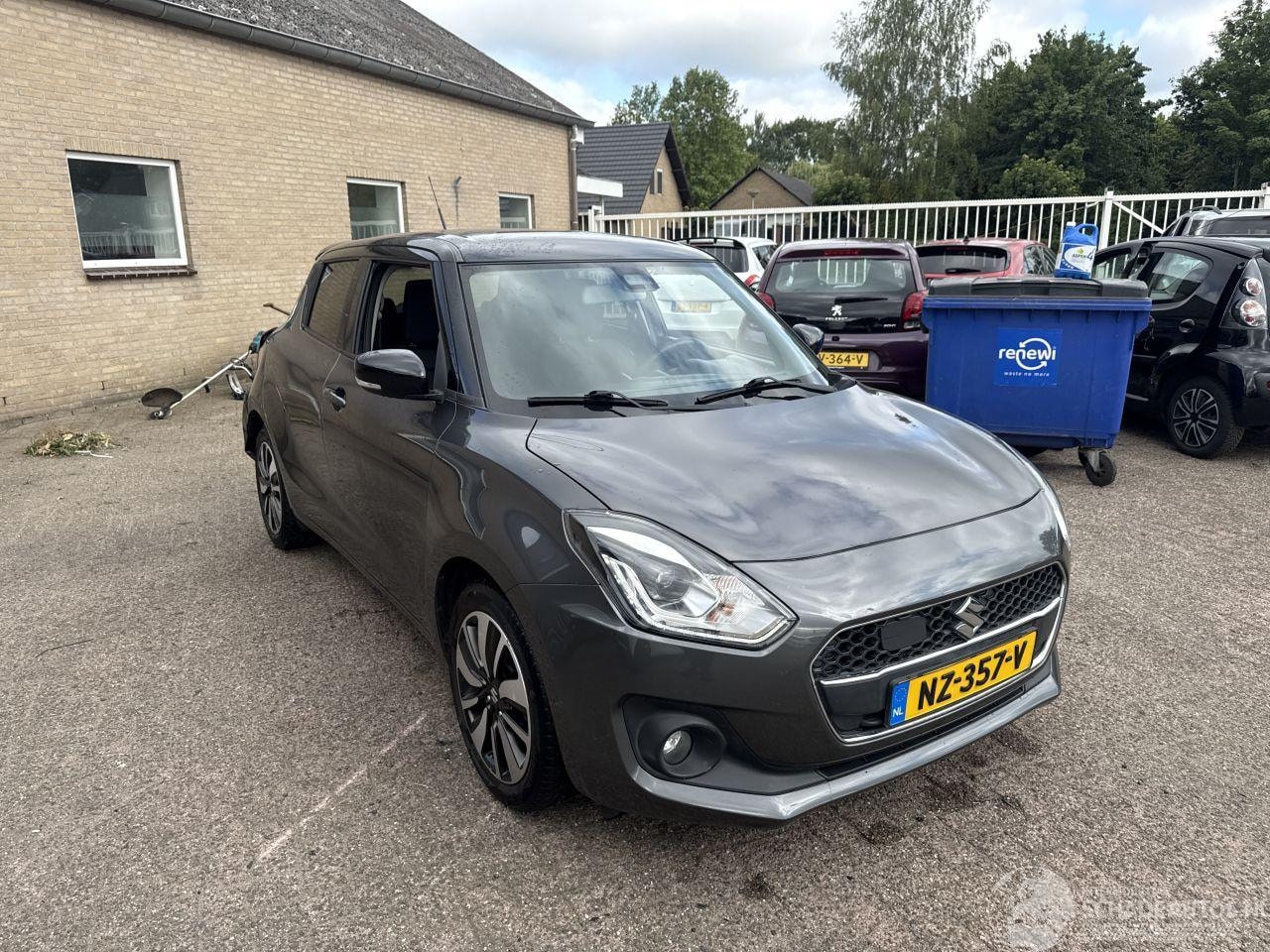 Suzuki Swift - 1.0 Stijl REST BPM €700,-!!! - AutoWereld.nl