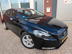 Volvo V40 - 1.6 D2 Kinetic / Navi / PDC / Cruise / LM