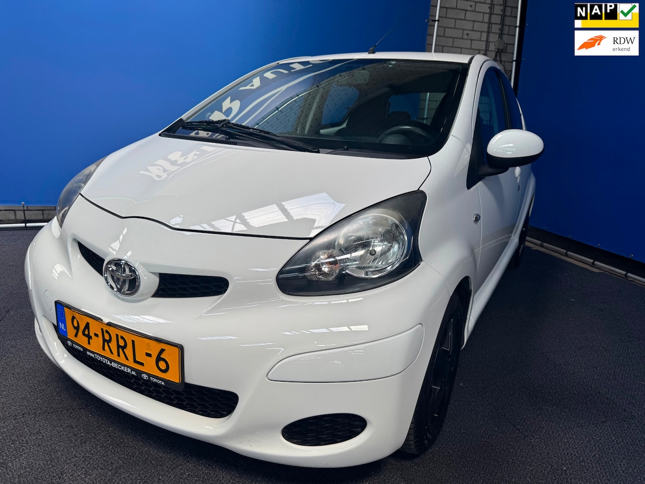 Toyota Aygo - 1.0-12V Comfort Navigator Nieuwe APK 5DR - AutoWereld.nl