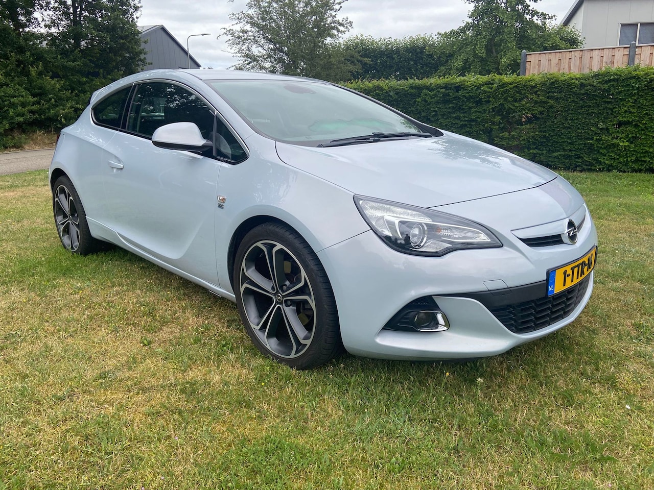 Opel Astra GTC - 1.4 Turbo Sport 1.4 Turbo Sport, BJ`2014 OPC pakket, 20 inch ! - AutoWereld.nl