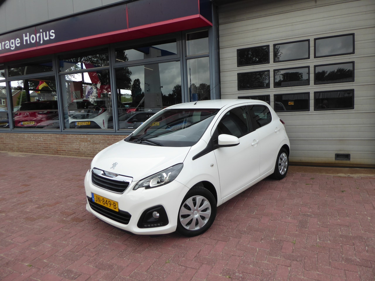 Peugeot 108 - 1.0 e-VTi Active 1.0 e-VTi Active 5DRS, AIRCO, BLUETOOTH, CPV, EL RMN! - AutoWereld.nl
