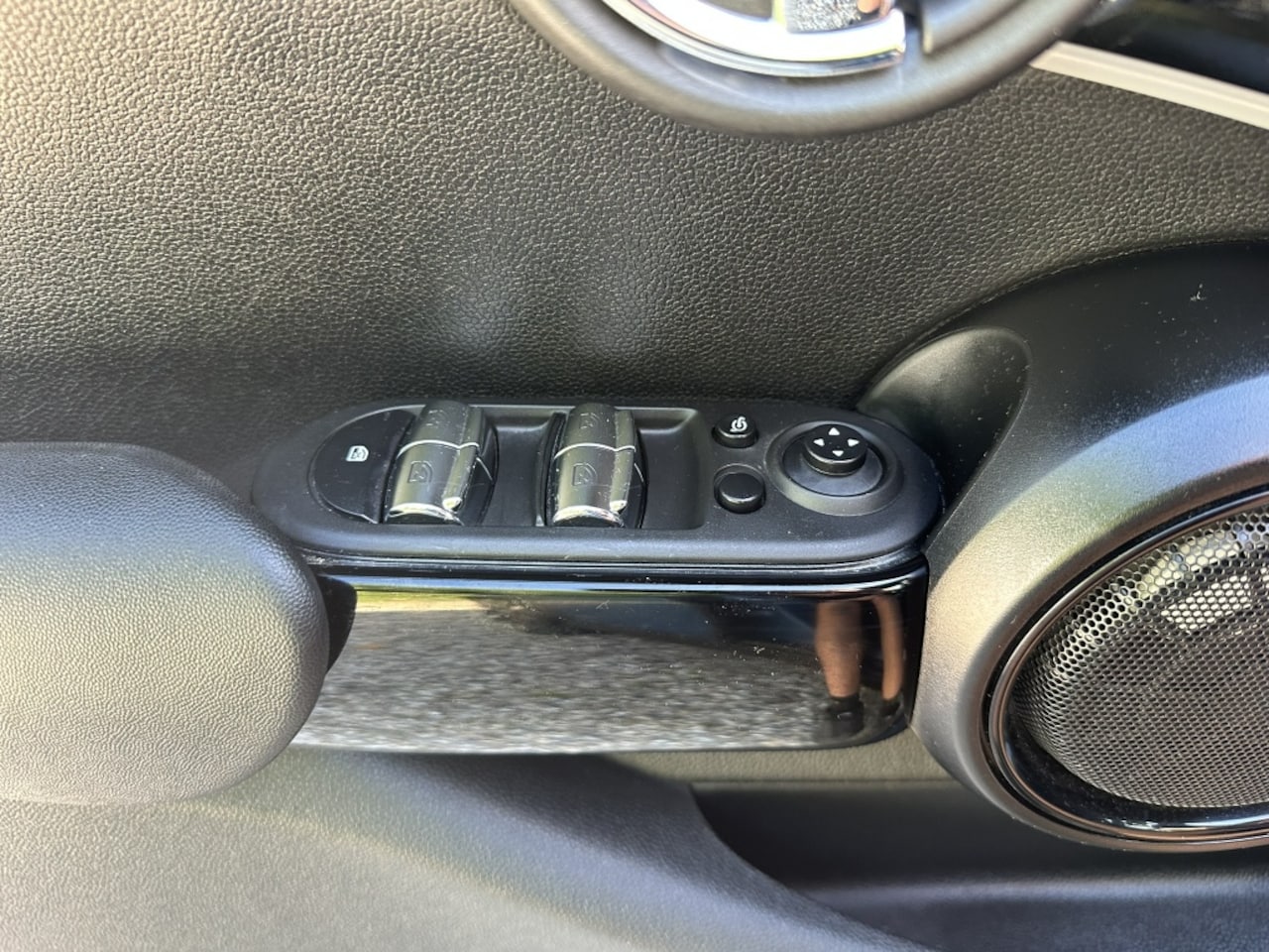 MINI 5-Deurs - 1.5 5-Drs Bns Ed. Leder/H&K Audio
