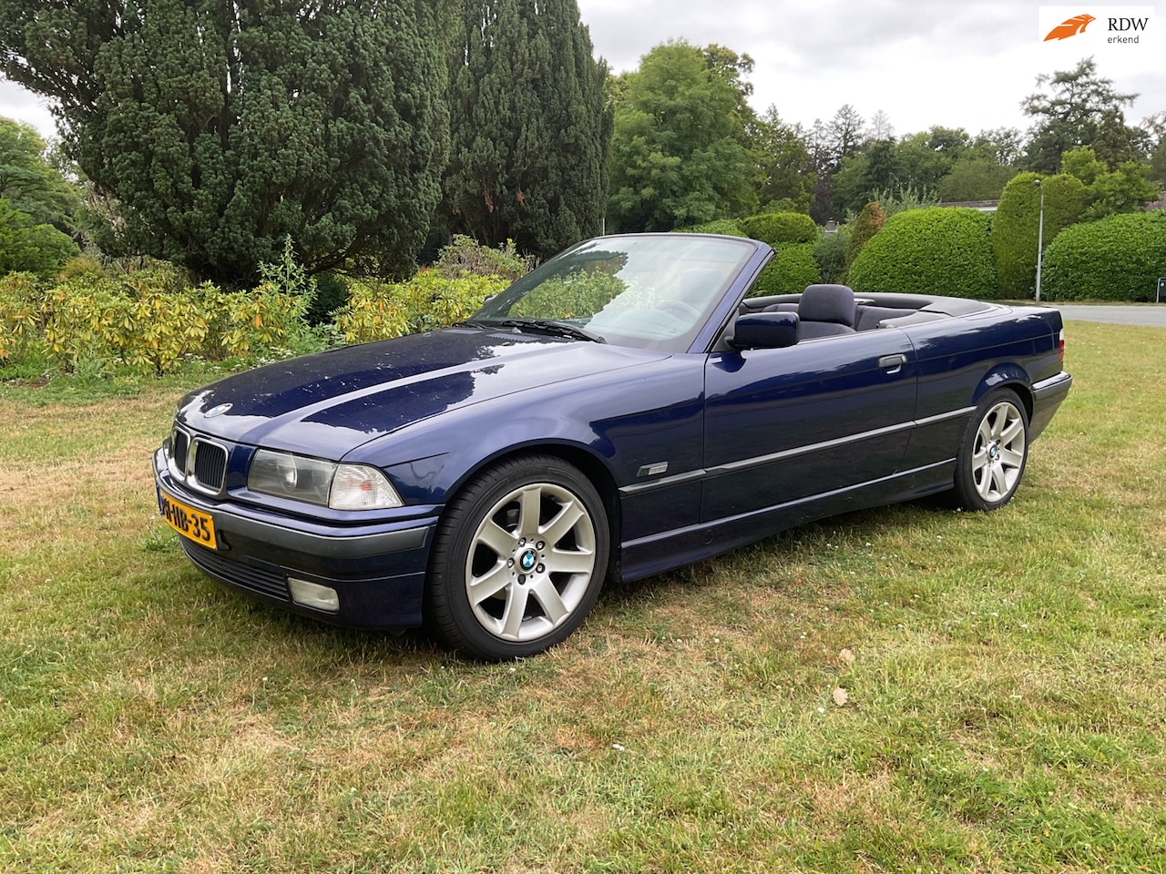 BMW 3-serie Cabrio - 318i 318i, 5-bak, izg/mooie st! 124.000km NAP - AutoWereld.nl