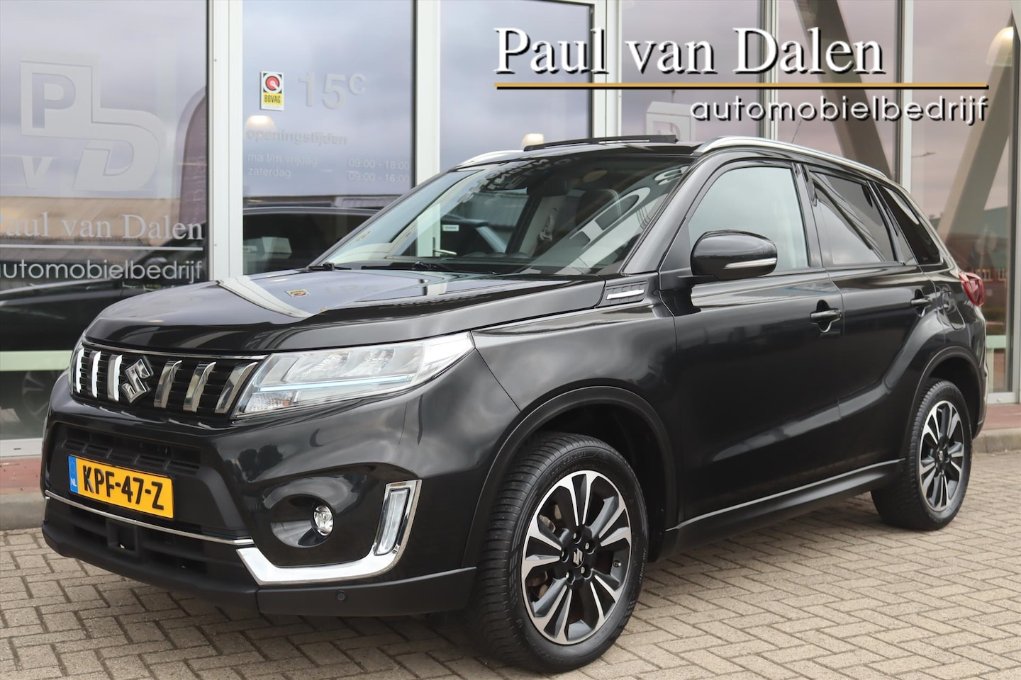 Suzuki Vitara - 1.5 HYBRID AUTOMAAT STYLE Panodak | Navi | Camera | Stoelverw. | Adapt.Cruise | Led | Keyl - AutoWereld.nl