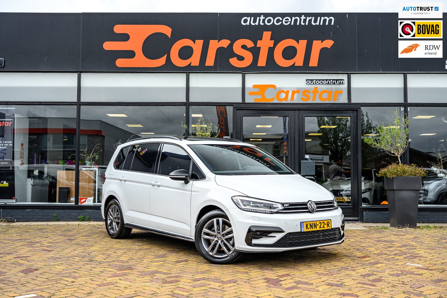 Volkswagen Touran - 1.5 TSI R-Line 7p.|Carplay|Camera|Pano - AutoWereld.nl