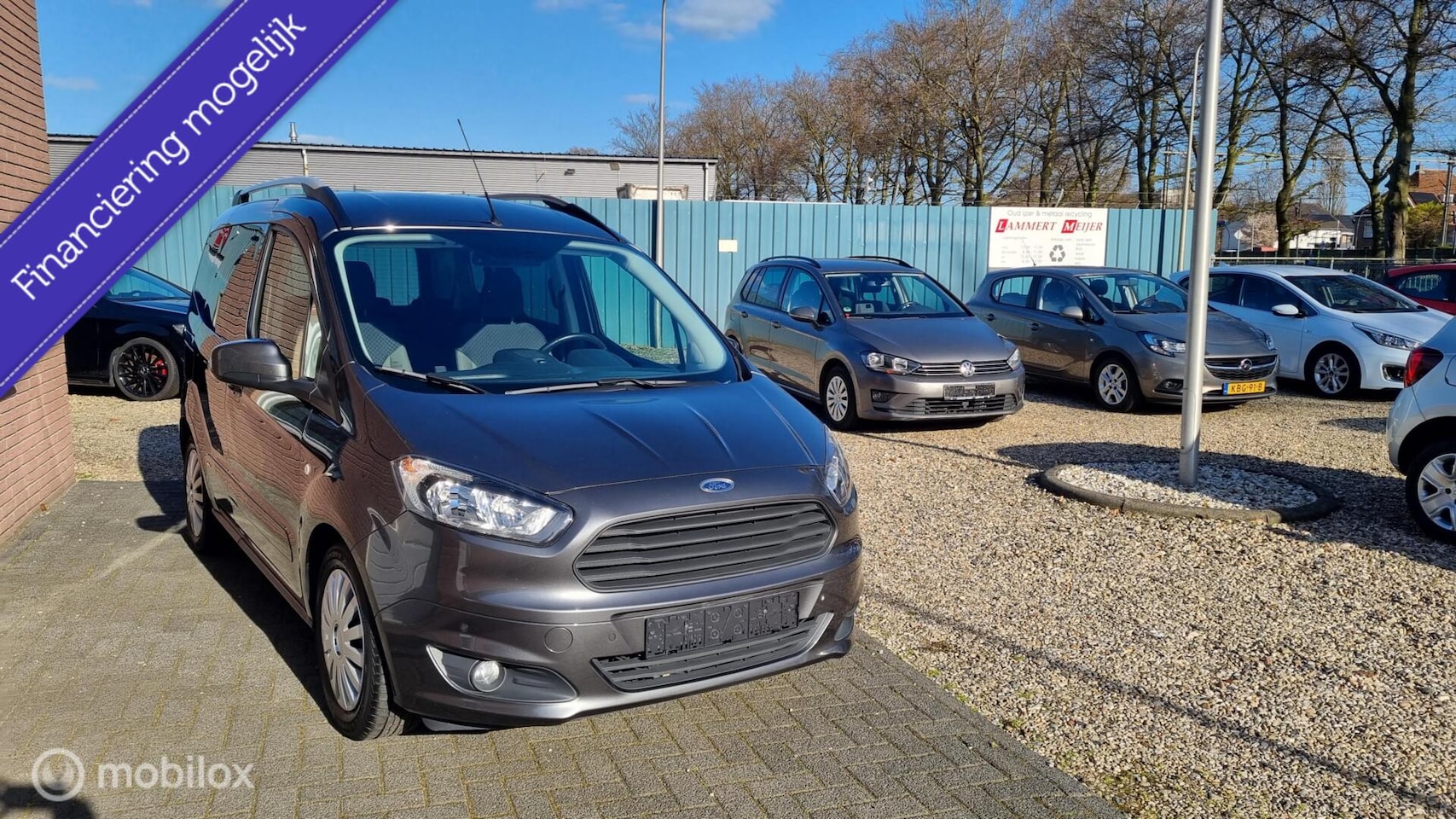 Ford Tourneo Courier - 5 persoons 1.0 Titanium - AutoWereld.nl