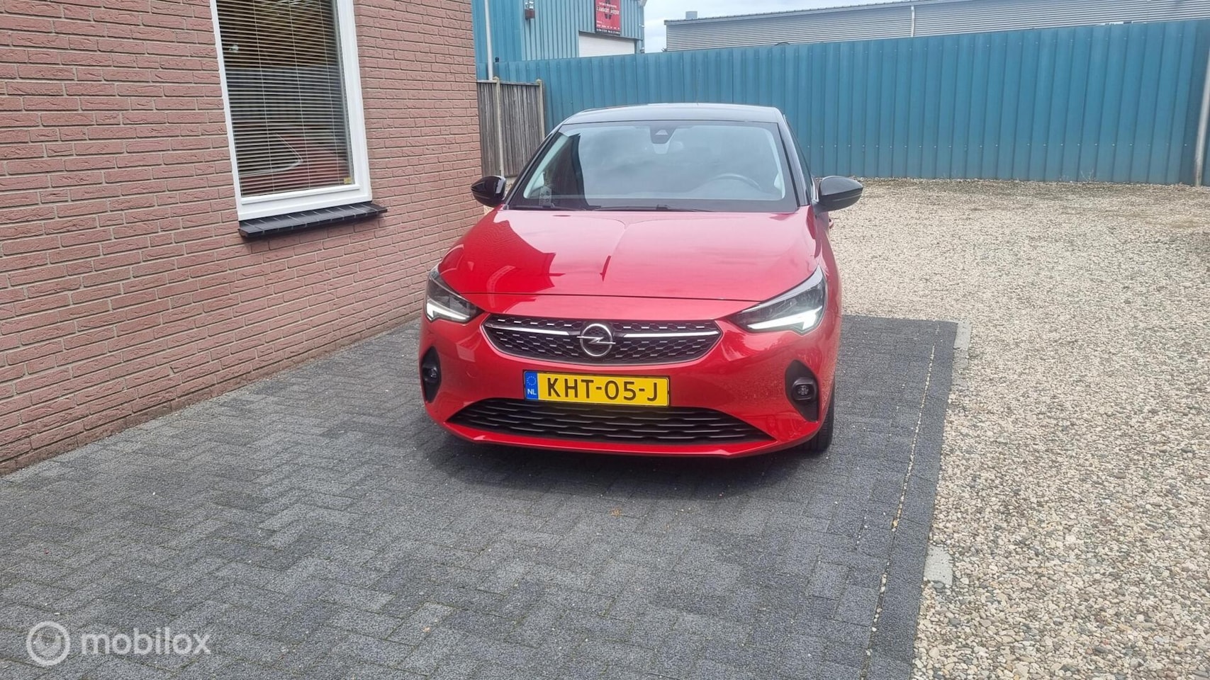 Opel Corsa - 1.2 Edition sportvelgen , stoelverwarming, afneem baretrekhaak - AutoWereld.nl