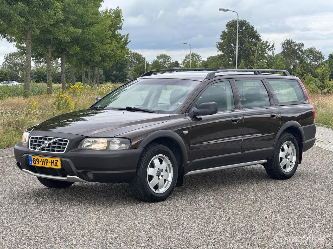 Volvo V70 Cross Country - 2.4 T AWD XC70 2001 Bruin - AutoWereld.nl