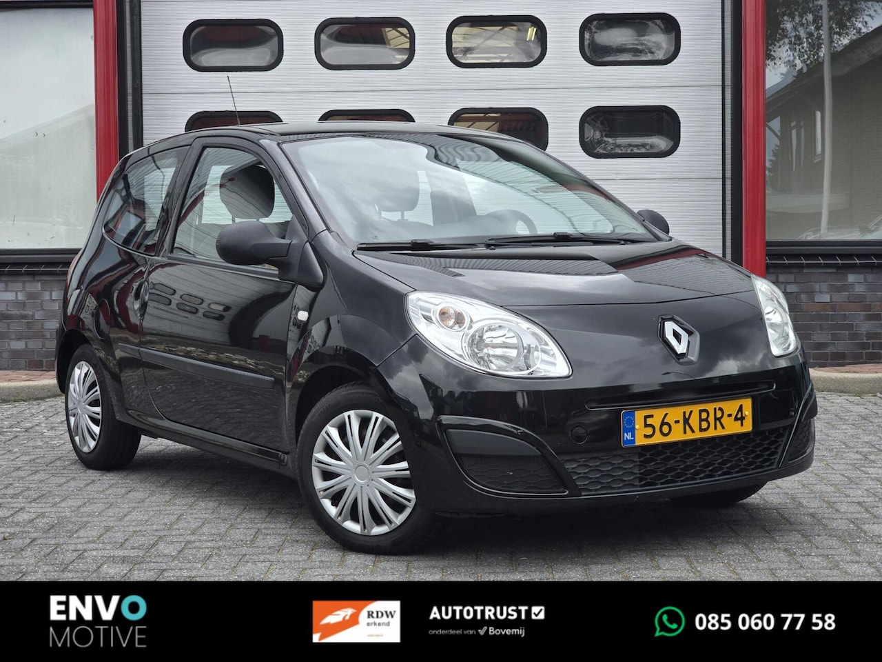 Renault Twingo - 1.2 Acces Airco/Distributie vv/Stuurbekr. - AutoWereld.nl