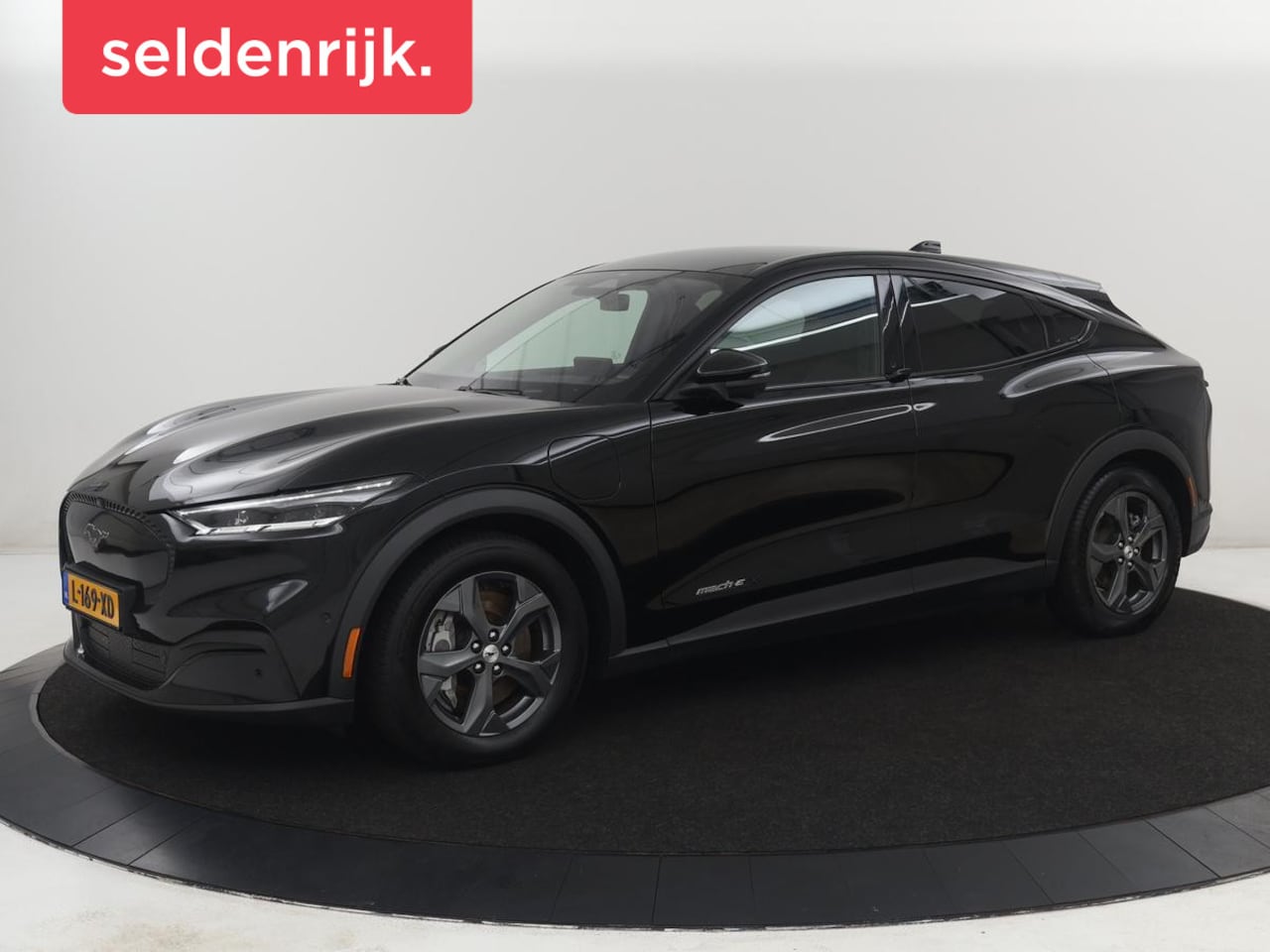Ford Mustang Mach-E - Extended RWD 98 kWh SOH 92,5% | Bang & Olufsen | Pano | 360 Camera | Navigatie | Stoel & S - AutoWereld.nl