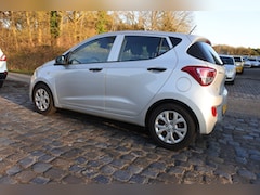 Hyundai i10 - 1.0i i-Drive 5 drs 165 dkm N.A.P. nw apk nette auto