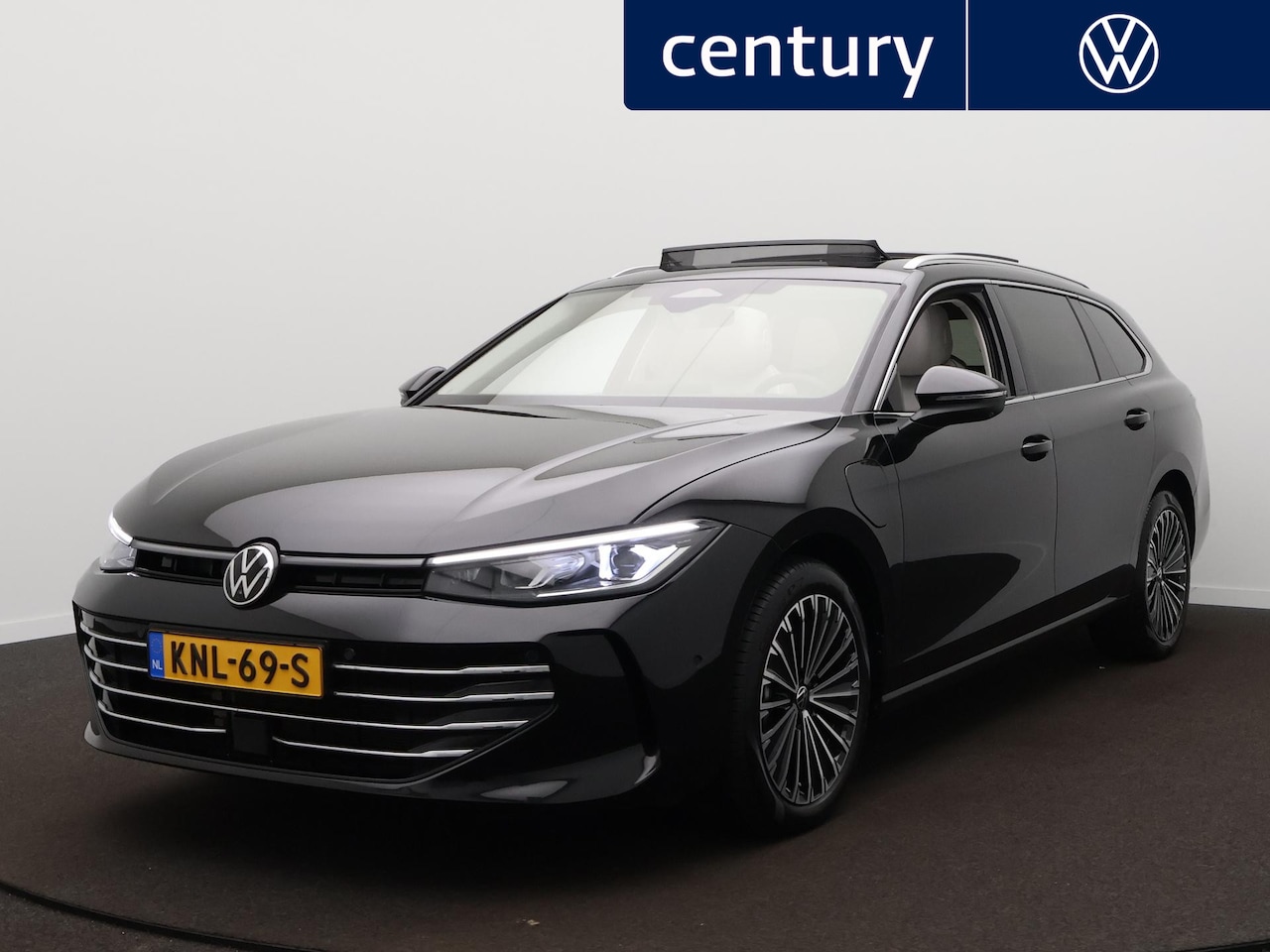 Volkswagen Passat Variant - 1.5 eHybrid Elegance Business | Panodak | 360 Camera | Elek. Stoelen | Zwenk. Trekhaak | - AutoWereld.nl