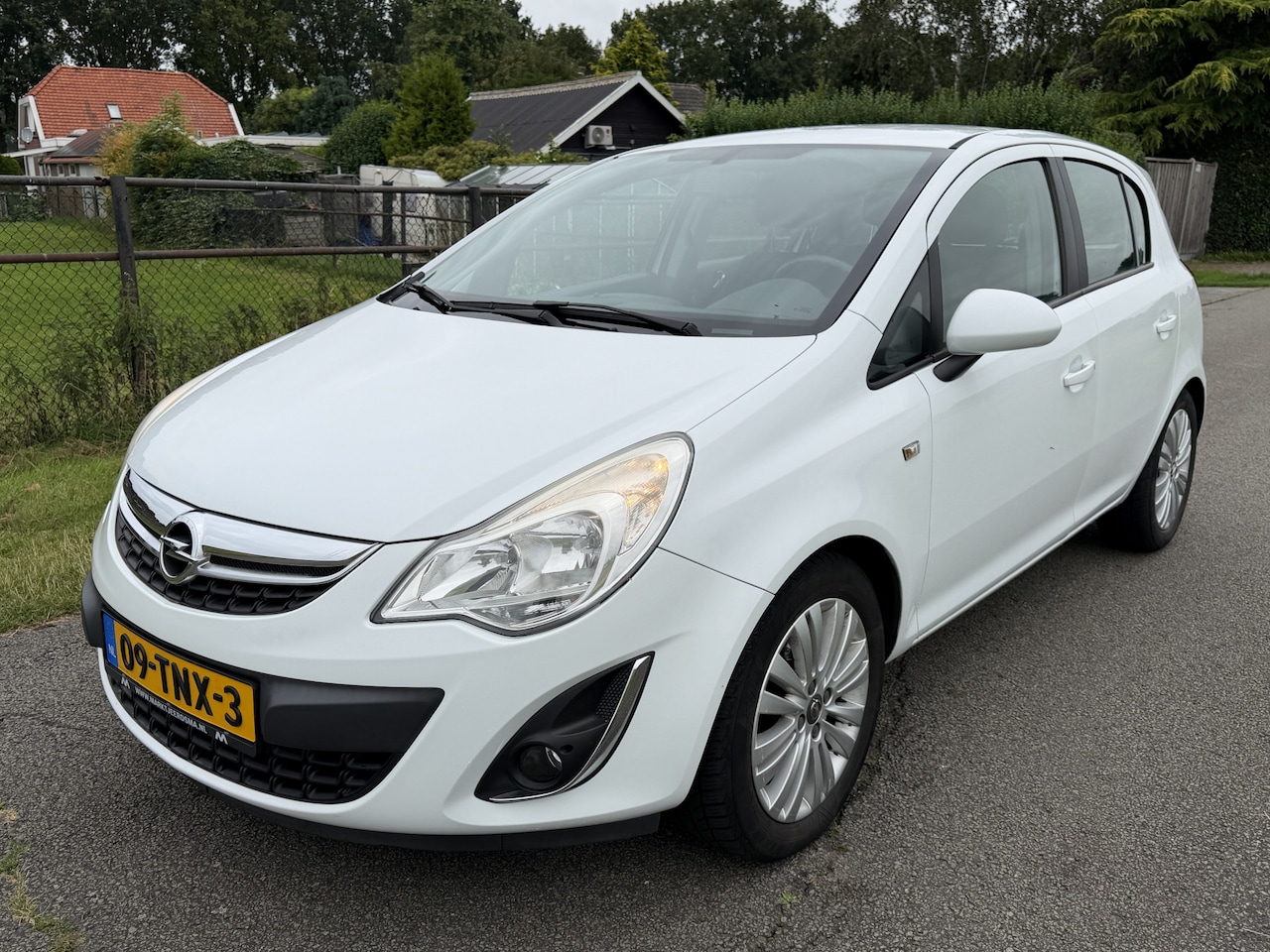 Opel Corsa - 1.2-16V Connect Edition Navi/Airco/Cruise/ NL-AUTO - AutoWereld.nl