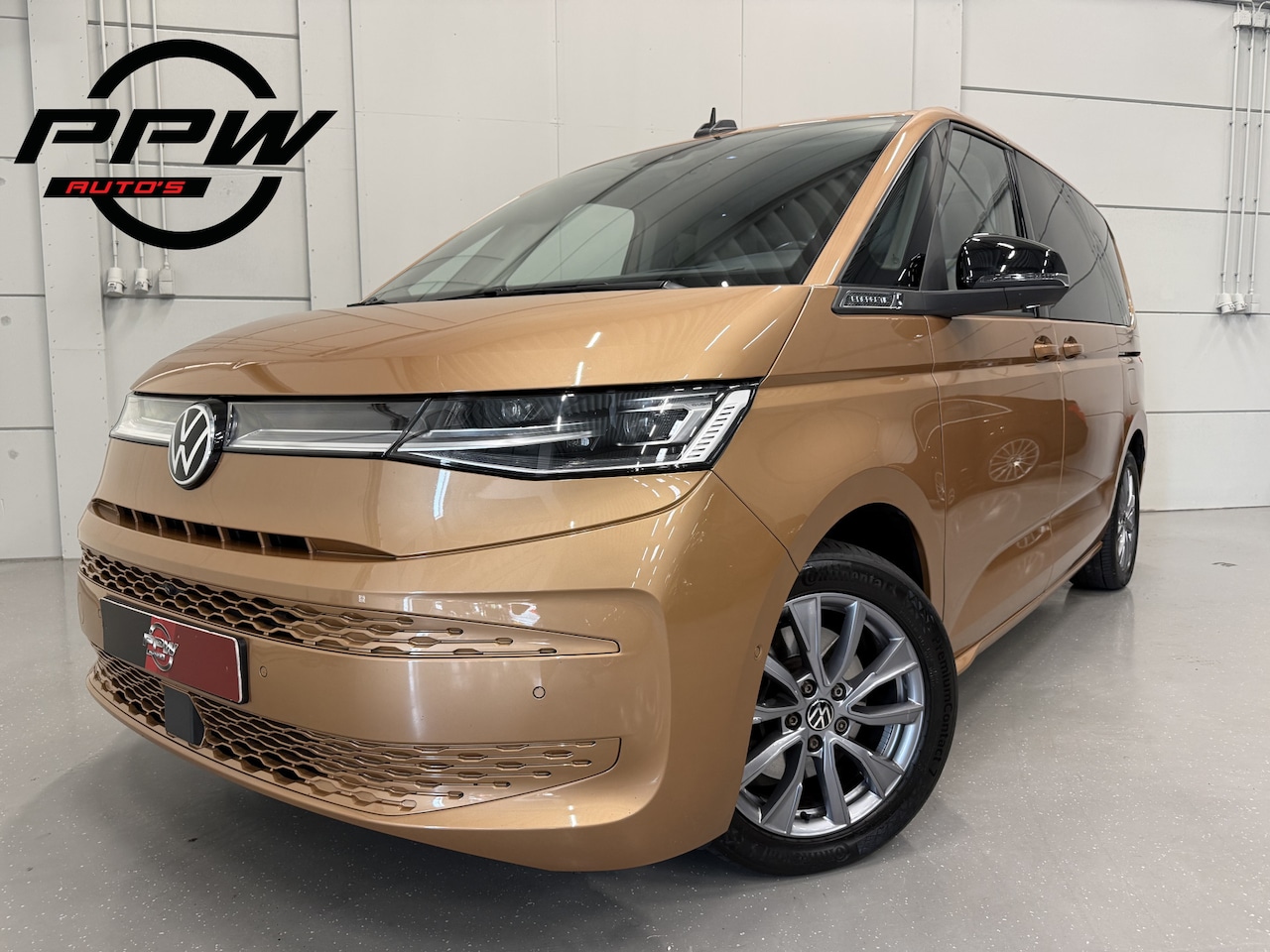 Volkswagen Multivan - 1.4 eHybrid Energetic 7p. PANO/LEER/MASSAGE+VENTILATIE/H&K/HEAD-UP/360CAMERA/ELECTR.SCHUIF - AutoWereld.nl