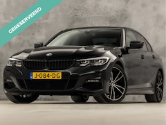 BMW 3-serie - 320i M Sport 184Pk Automaat (APPLE CARPLAY, M PAKKET, LEDER/ALCANTARA, STOELVERWARMING, SP