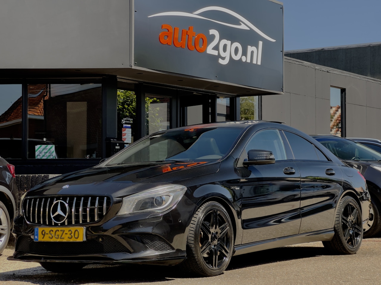 Mercedes-Benz CLA-Klasse - 200 AUT7 AMG-LINE PANODAK VOL-LEDER NAVI AIRCO LED LMV PDC - AutoWereld.nl