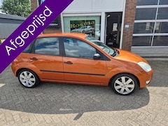 Ford Fiesta - 1.3i "Futura" 5 Deurs - Trekhaak - Airco - Apk 20-06-2027
