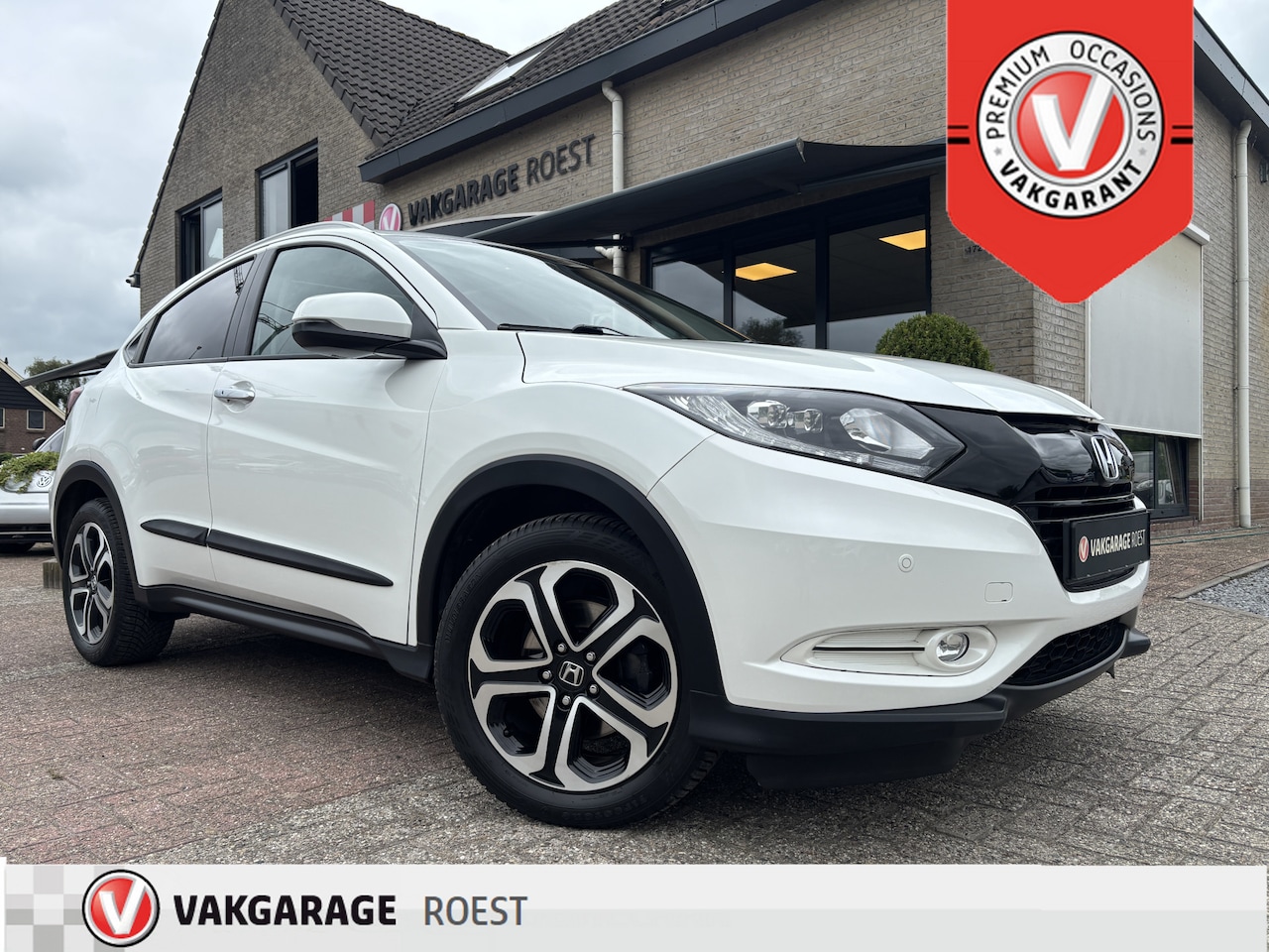 Honda HR-V - 1.5 i-VTEC Executive Automaat Trekhaak / Panoramadak / Camera - AutoWereld.nl