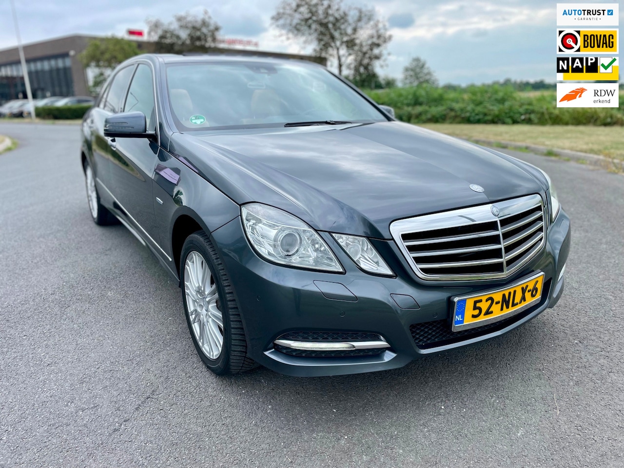 Mercedes-Benz E-klasse - 350 CGI Avantgarde 350 CGI Avantgarde, Aut,Youngtimer, Trkh,Schuifdak,Leder,Stoelvrw,Navi,Xenon,Pdc, Geen imp - AutoWereld.nl
