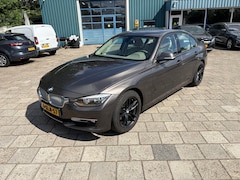 BMW 3-serie - 320i EfficientDynamics Edition Business