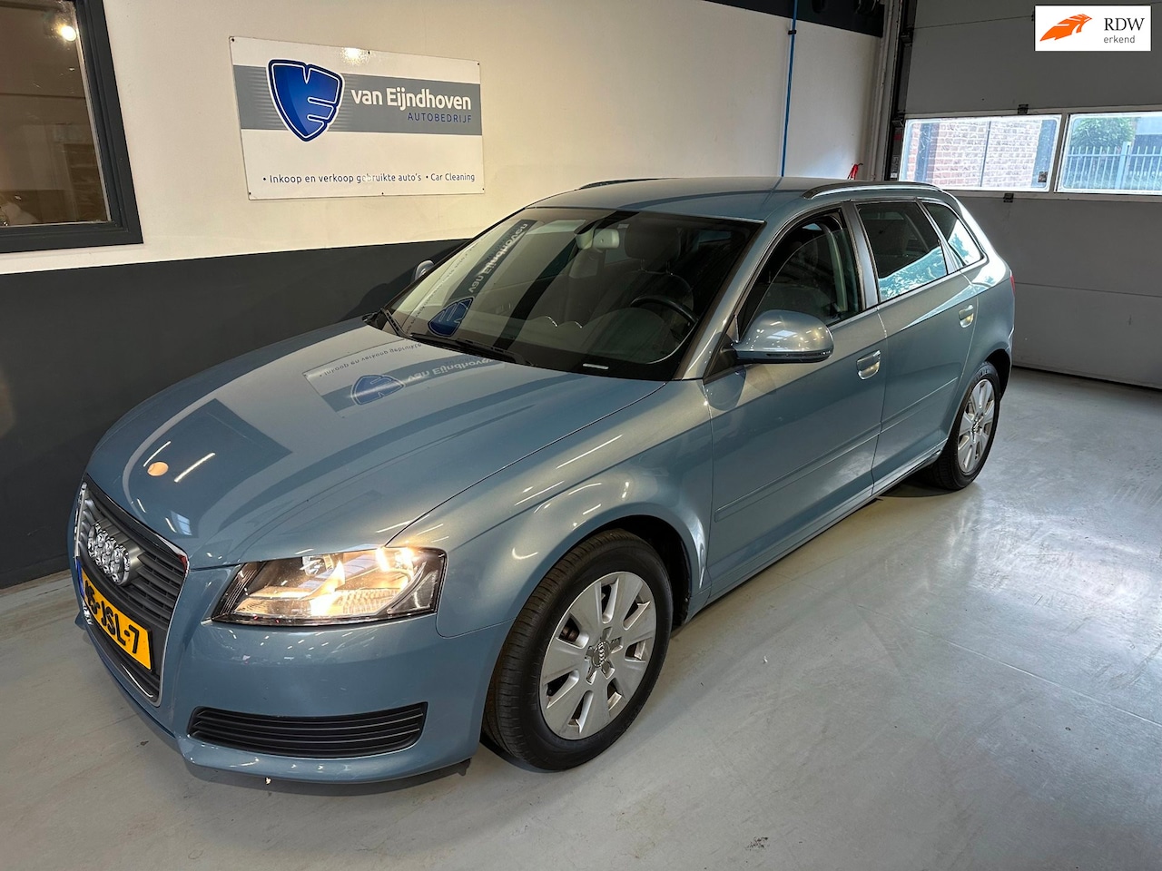 Audi A3 Sportback - 1.8 TFSI Attraction Business Edition 1.8 TFSI Attraction Business Edition - AutoWereld.nl