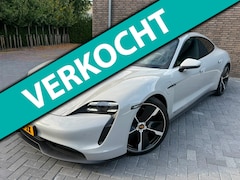 Porsche Taycan - 4S Performance 84 kWh, KRIJTGRIJS, BTW, SOH 89%, Dealer Onderh, Luchtvering, Glas dak, Bos
