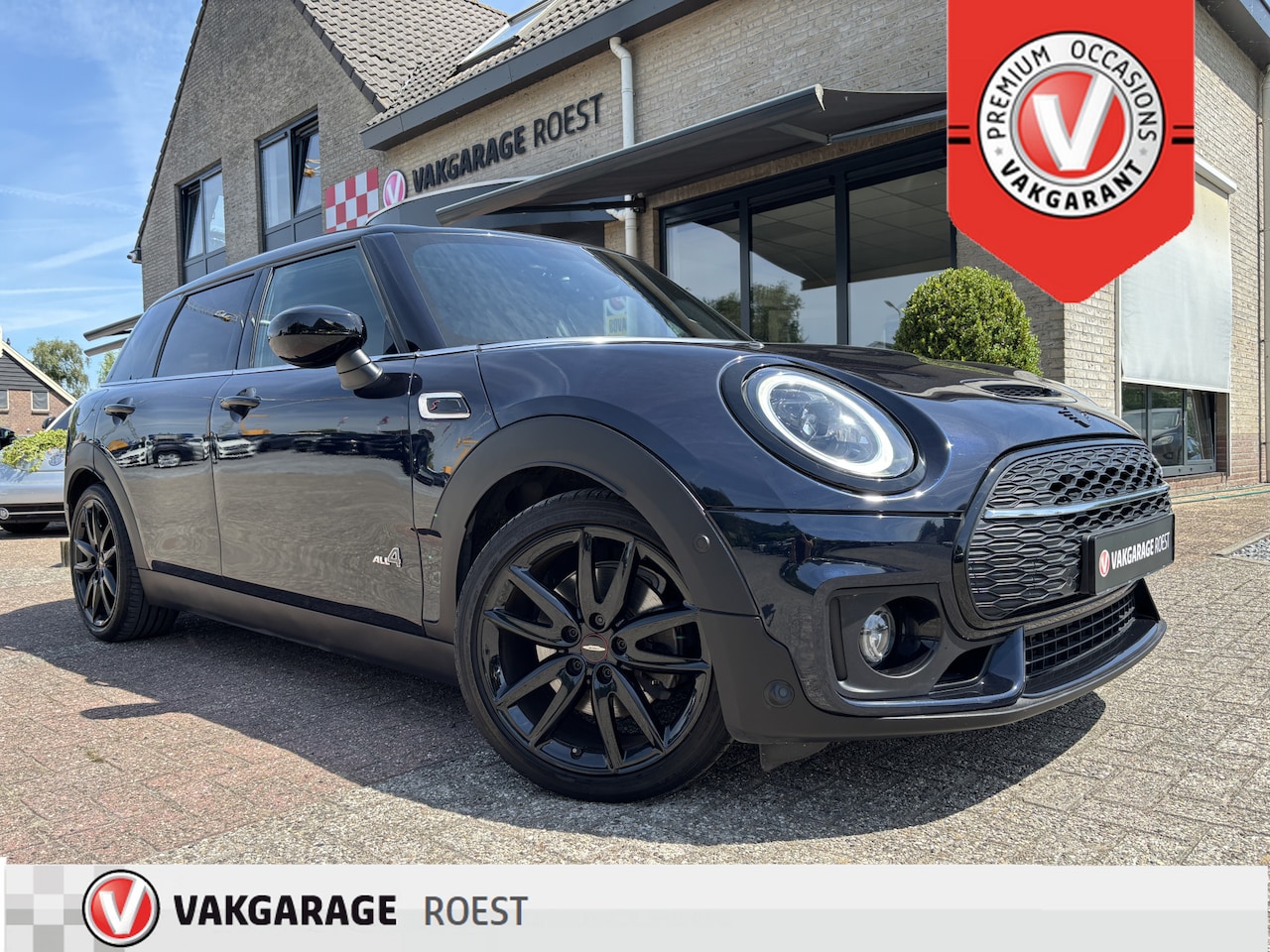MINI Clubman - 2.0 Cooper S Automaat ALL4 John Cooper Works Camera / Full LED / Sportinterieur - AutoWereld.nl