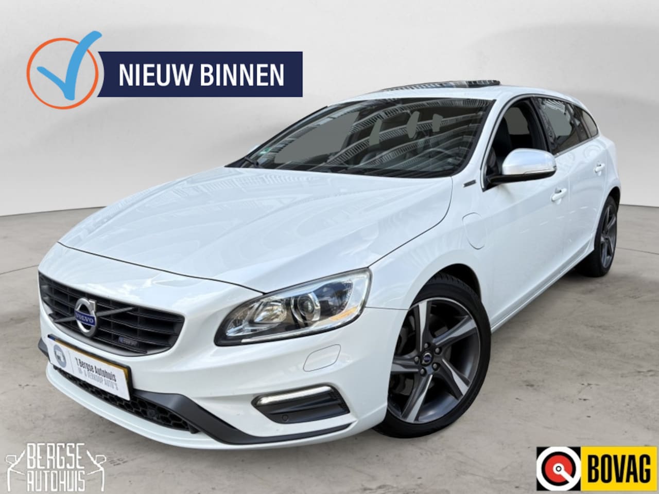 Volvo V60 - 2.4 D6 AWD Plug-In Hybrid R-Design SCHUIFDAK LEER - AutoWereld.nl