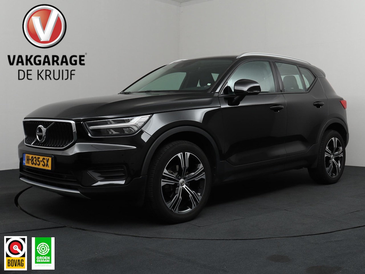 Volvo XC40 - 1.5 T3 Momentum Automaat | LED | Camera | Navigatie! - AutoWereld.nl