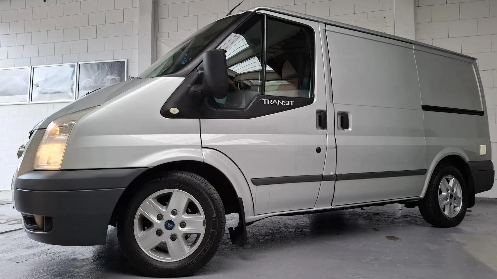 Ford Transit - 260S 2.2TDCI 140PK CAMPER LEER/NAV/PDC/AIRCO/TREKHAAK - AutoWereld.nl