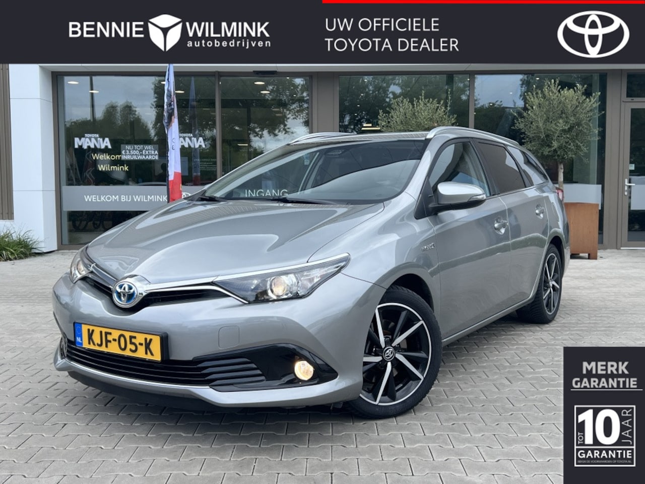 Toyota Auris Touring Sports - 1.8 Hybr. Dynamic| All Seasons - AutoWereld.nl