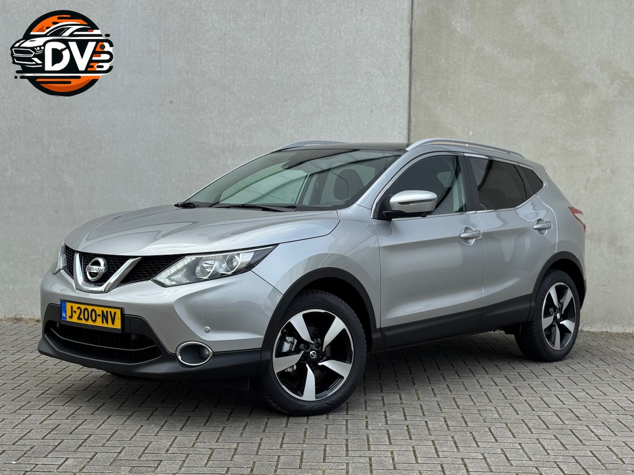 Nissan Qashqai - 1.2 Tekna GLAZEN DAK CRUISE 360 CAMERA NAV - AutoWereld.nl
