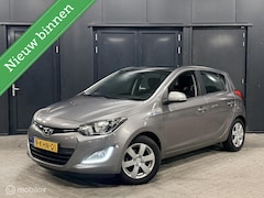 Hyundai i20 - 1.2i i-Vision airco/trekhaak/elektrische ramen