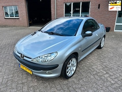 Peugeot 206 CC - 1.6-16V //Nieuwe APK // Airco // 100.000 km