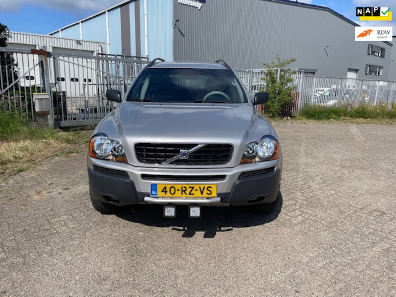 Volvo XC90 - 2.5 T Momentum 5p. AUTOMAAT - AutoWereld.nl