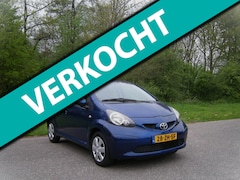 Toyota Aygo - 1.0-12V + . 5 Duers . Airco . Elec ramen . nw kopling . enz