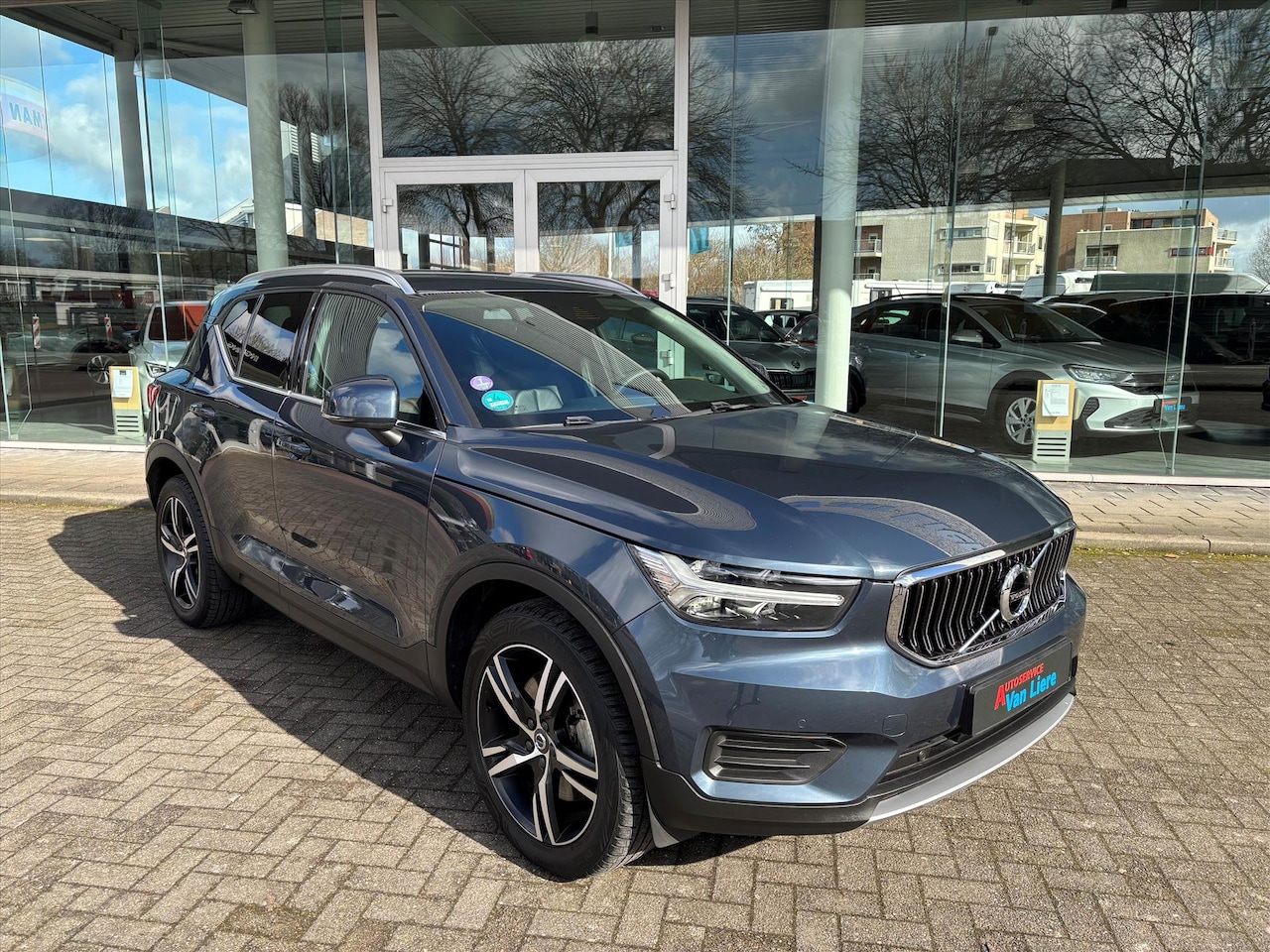 Volvo XC40 - T4 211pk Inscription| Trekhaak | Leder|NL auto|Rijklaarprijs incl Garantie. - AutoWereld.nl