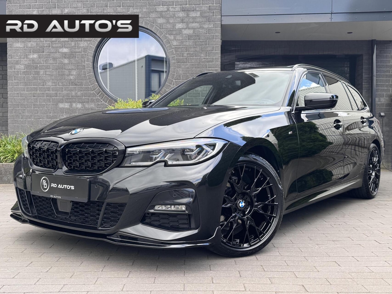 BMW 3-serie Touring - 320i High Executive M Sport Pano Trekhaak Laser Sfeer - AutoWereld.nl