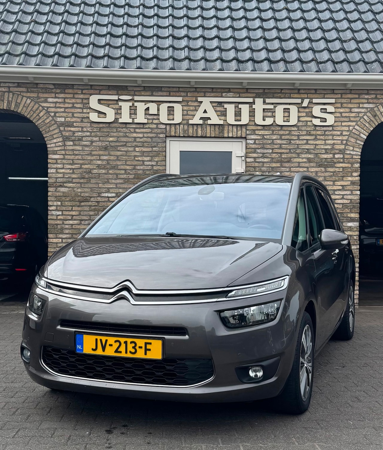 Citroën Grand C4 Picasso - 1.2 Bj 2016 Nieuwe Motor 7 persoons - AutoWereld.nl
