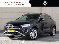 Volkswagen T-Roc - 1.0 TSI Life 110 pk | Camera | Side Assist | Spiegelpakket | Navigatie via App-Connect | L