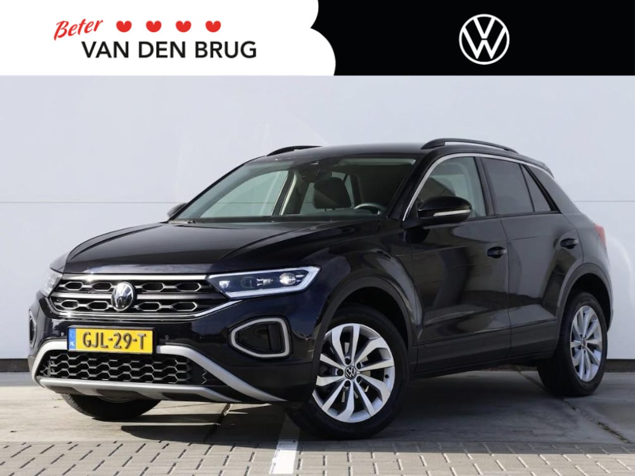 Volkswagen T-Roc - 1.0 TSI Oranje Edition 115 pk | App connect | Digitaal dashboard | Led plus | spiegelpakke - AutoWereld.nl