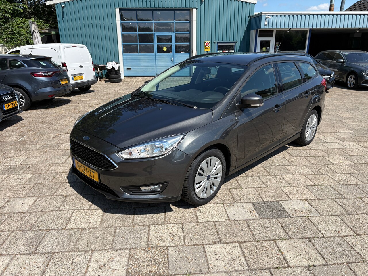 Ford Focus Wagon - 1.0 Lease Edition 1.0 Lease Edition - AutoWereld.nl