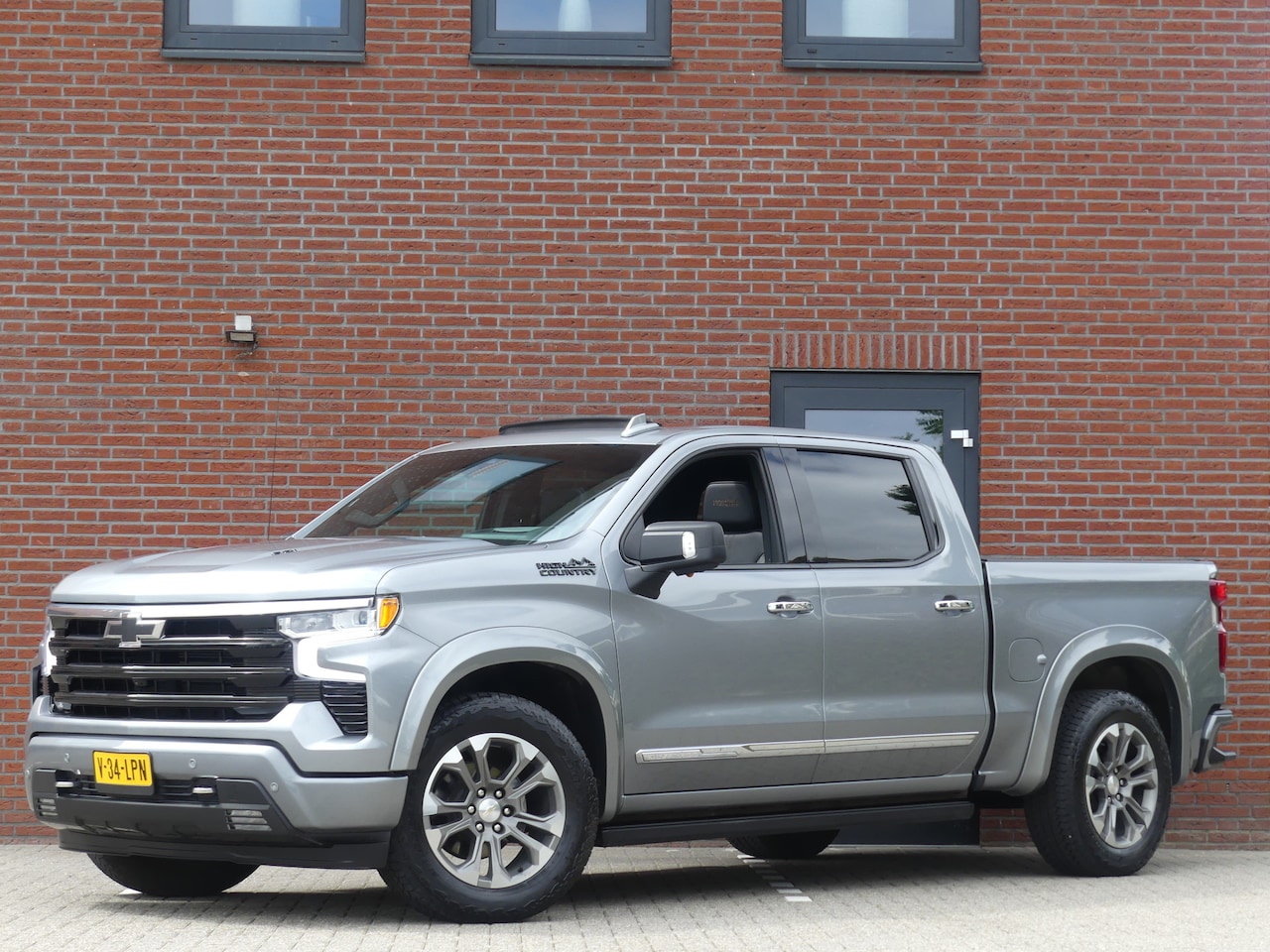 Chevrolet Silverado - 6.2 V8 High Country Schuifdak/Headup Display/LED/Trekhaak - AutoWereld.nl