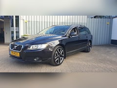 Volvo V70 - 2.5T 200 pk Automaat