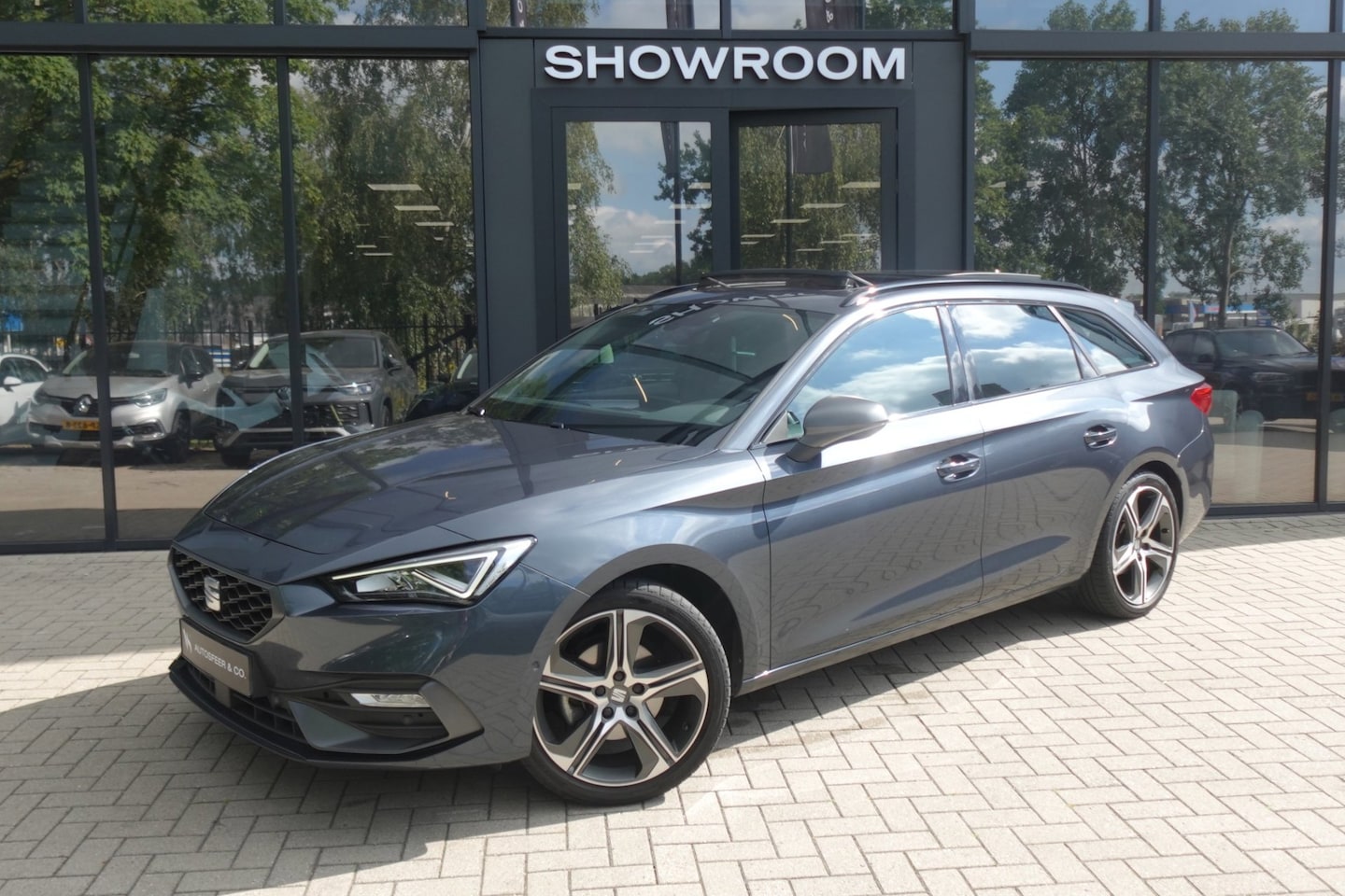 SEAT Leon Sportstourer - 1.5 TSI FR PANO KEYLESS CAM VOL' - AutoWereld.nl