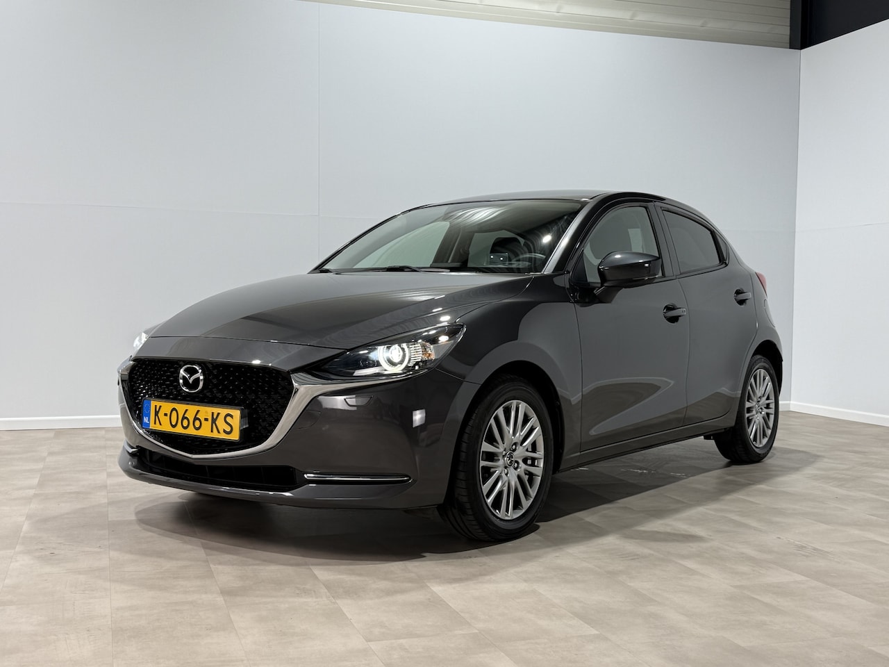 Mazda 2 - 1.5 Skyactiv-G Luxury met i-activesense pakket - AutoWereld.nl