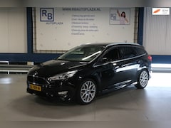 Ford Focus Wagon - 1.5 Red Edition / ST-LINE / FULL OPTIONS / LED / STUUR VERWARMING