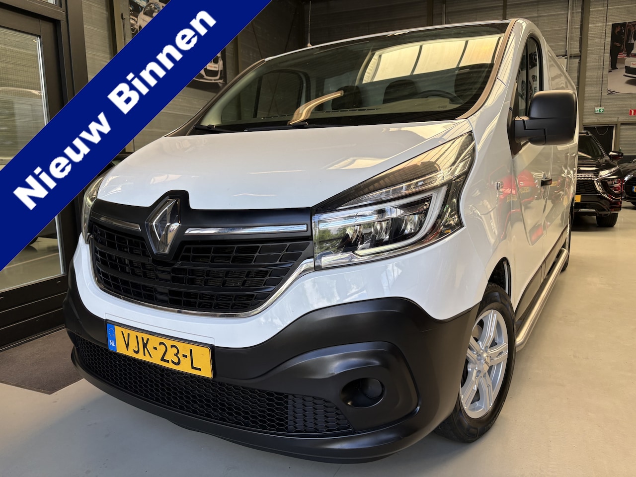 Renault Trafic - 2.0 dCi 120 T29 L2H1 Comfort 2.0 dCi 120 T29 L2H1 Comfort - AutoWereld.nl