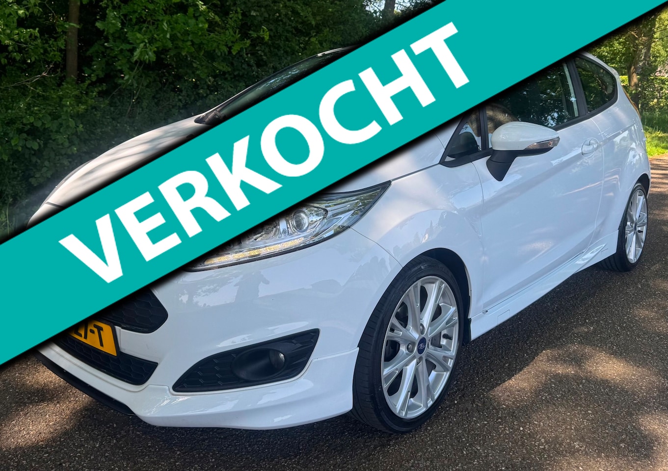 Ford Fiesta - 1.0 Sport 125PK 2014 AIRCO NAVI CAMERA NIEUWE DISTRIBUTIERIEM - AutoWereld.nl